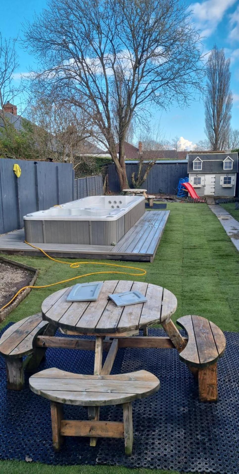 3 Bed Home, Pool-hot Tub & Ev Charger