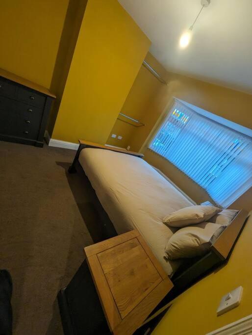 3 Bed Home, Pool-hot Tub & Ev Charger